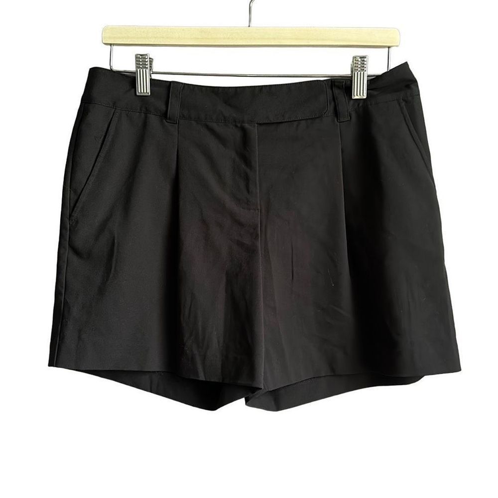INC International Concepts Black Short size 8